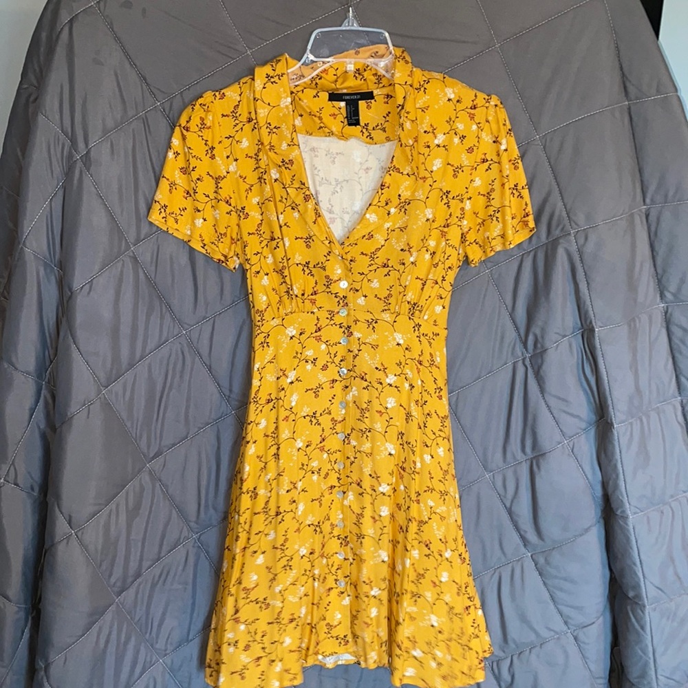 Forever 21 dress that has only been worn once.